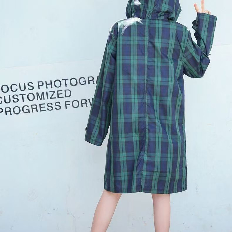 Chubasquero ligero y transpira - Summer Rain Clothing reseña y precio